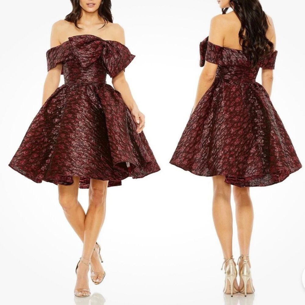 NWT Mac Duggal 68622 Bow Neck Off-The-Shoulder Cocktail Dress in Ruby.  Size 2
